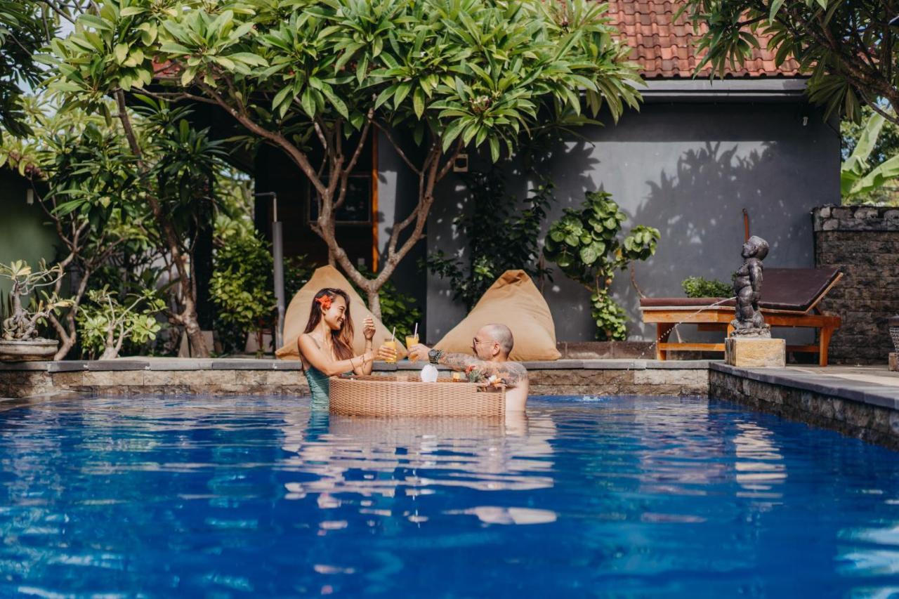 D And B Bungalow'S By Dewizz Management Nusa Lembongan  Exterior photo